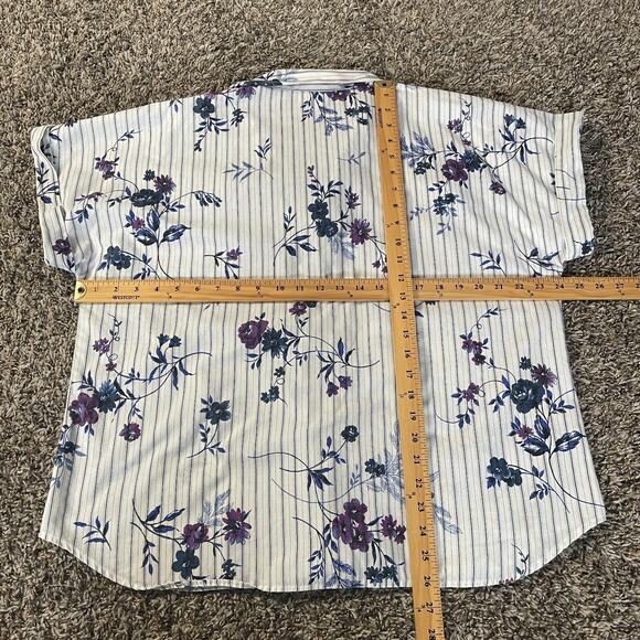 Vintage Top Plus Size 1X White Purple Floral Stripe Short Sleeve Casual Cottage - Picture 9 of 9